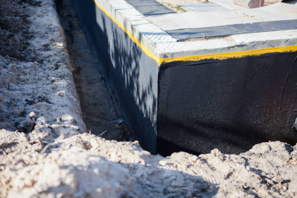 Professional Crawl Space Encapsulation technician working in Warren, IN